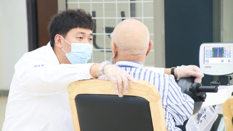 养老护理员中级实操考试项目解析