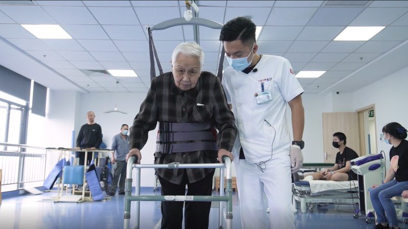 失能老人医养结合政策规范：解读与实施要点
